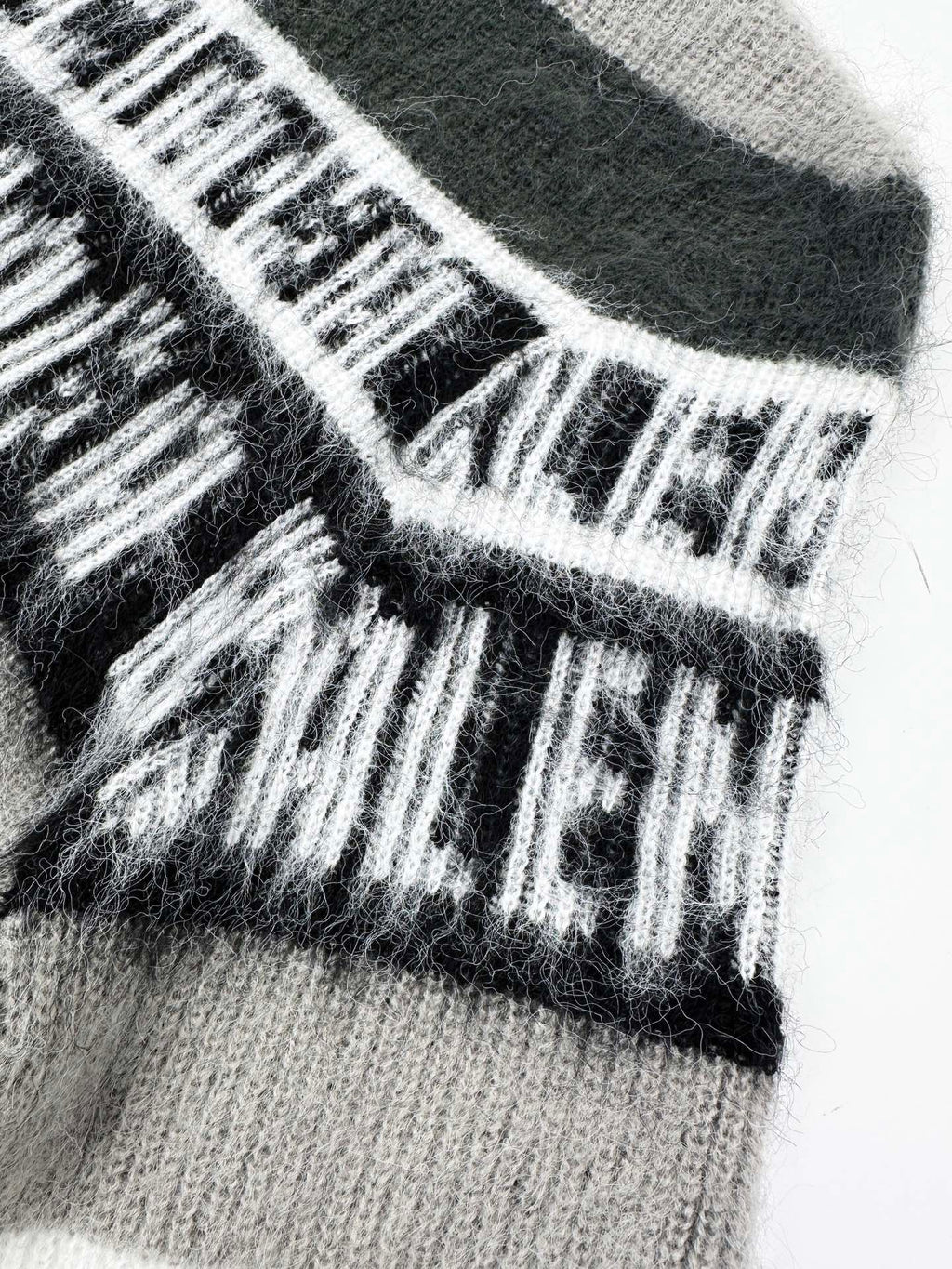 2026 new model GS logo letter stripe sweater (AA1024-B40)