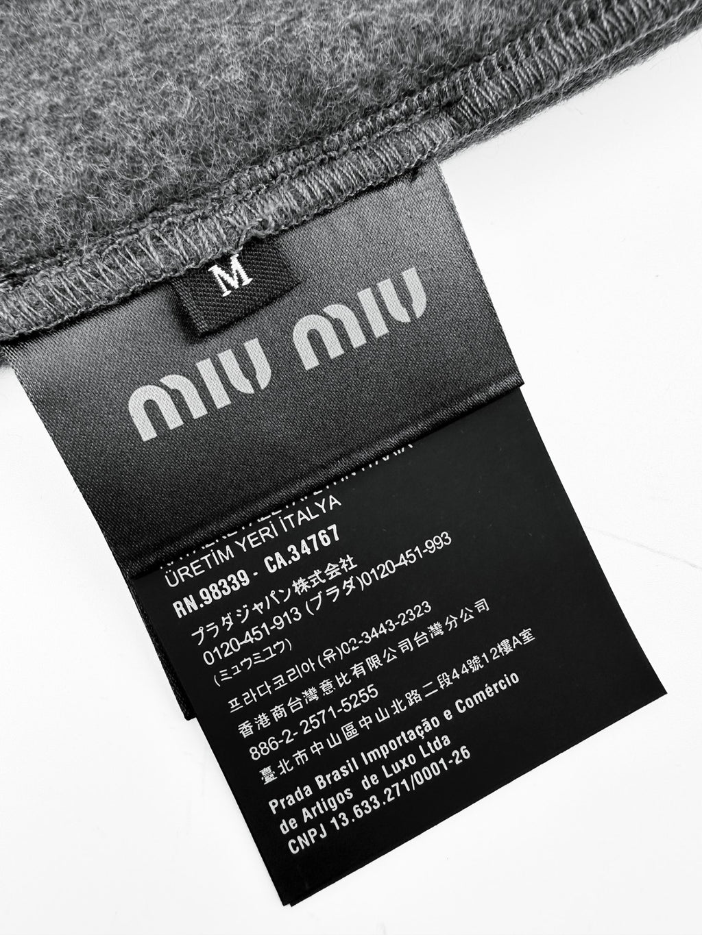 2026 New GS Embroidered Logo Hooded Coat (CC7020-B65)