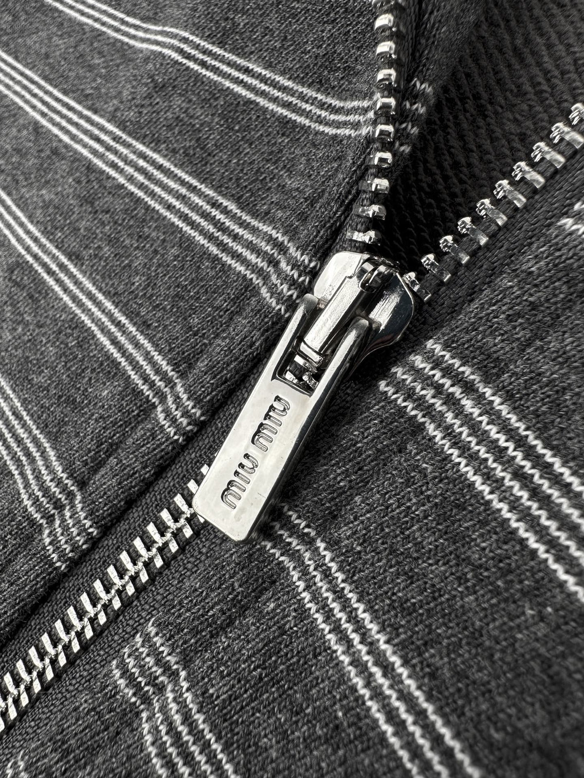2026 New GS Logo Striped Zip-Up Jacket (CC7019-C15)