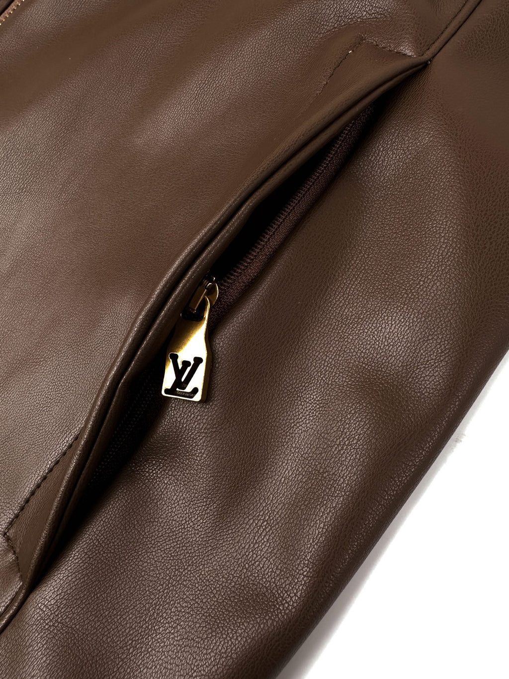 2026 New Model GS Check Double-sided Leather Jacket (AA630-C05)
