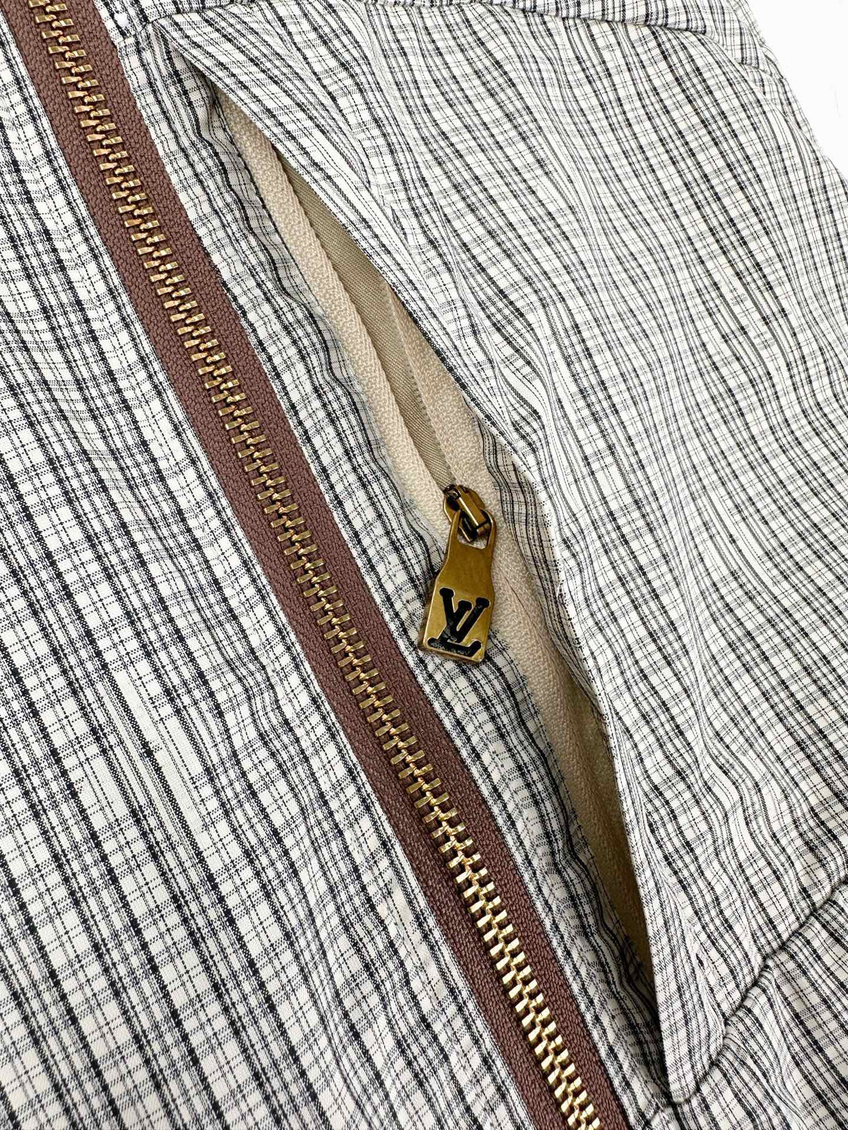 2026 New Model GS Check Double-sided Leather Jacket (AA630-C05)