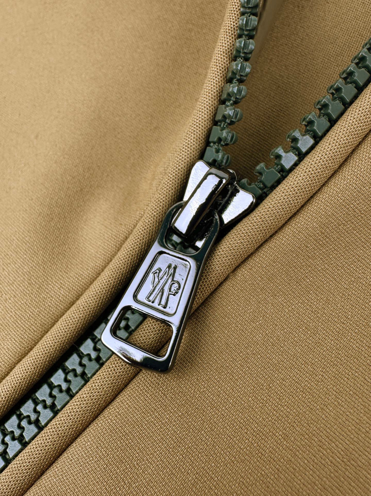 2026 New Model GS Logo Pocket Zip-Up Jacket (AA1023-B70)
