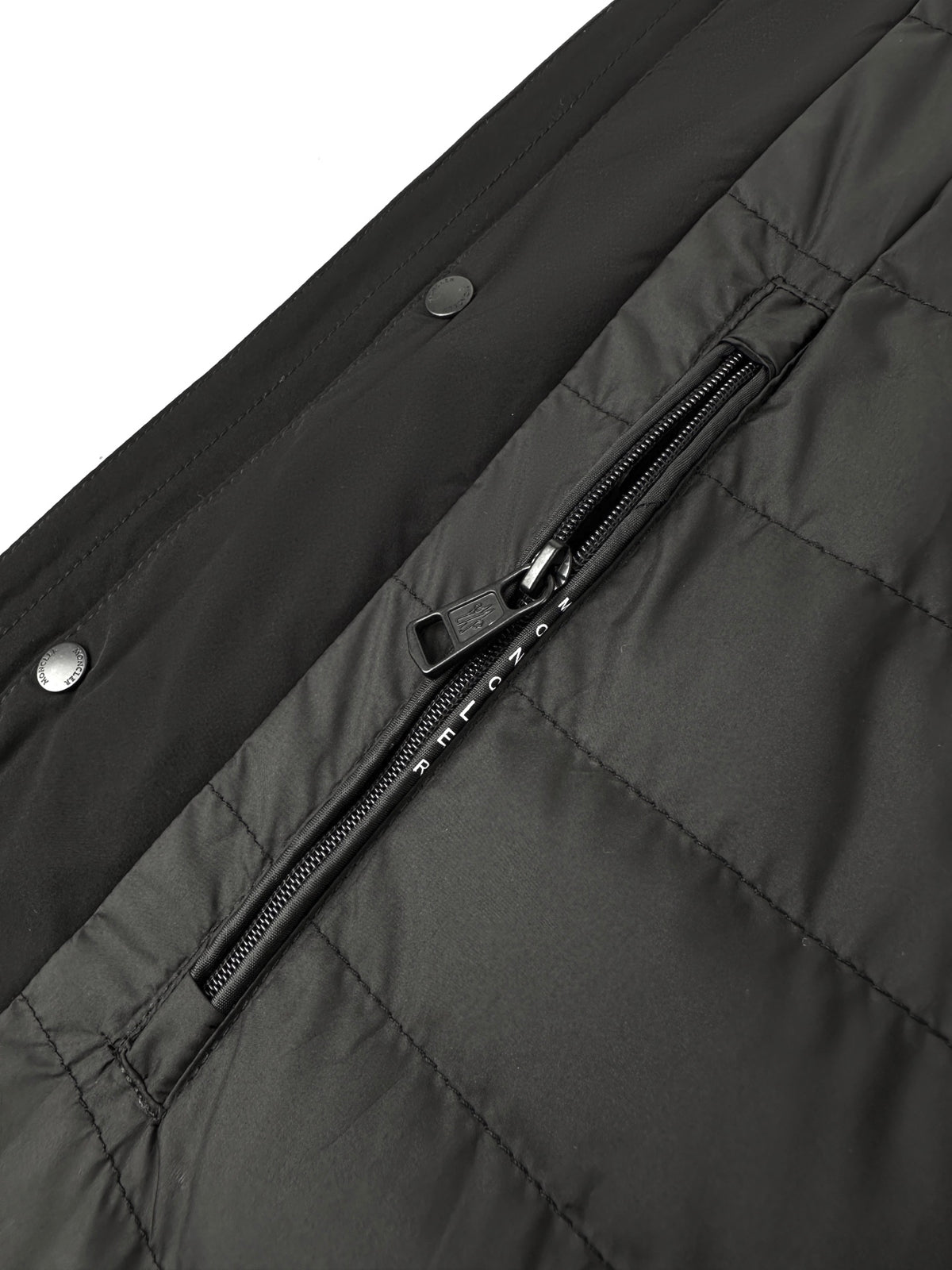 2026 New GS Leather Patch Logo Down Jacket (AA679-D35)