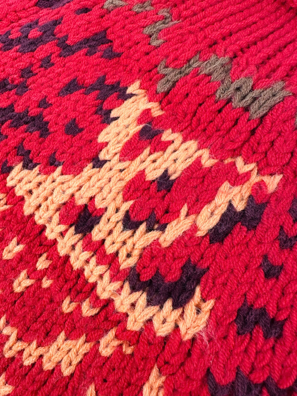 2026 New Model GS Logo Volcano Plaid Sweater (AA1019-C00)