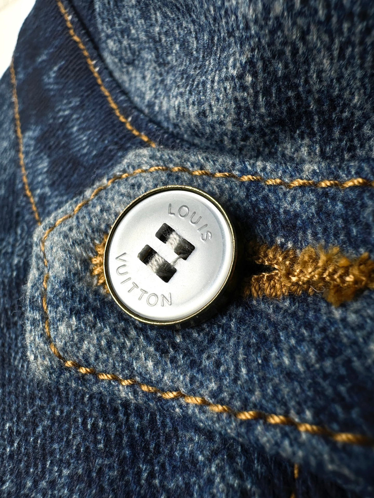 2026 New Model GS Laser-Printed Design Denim Jacket (BB901-C60)
