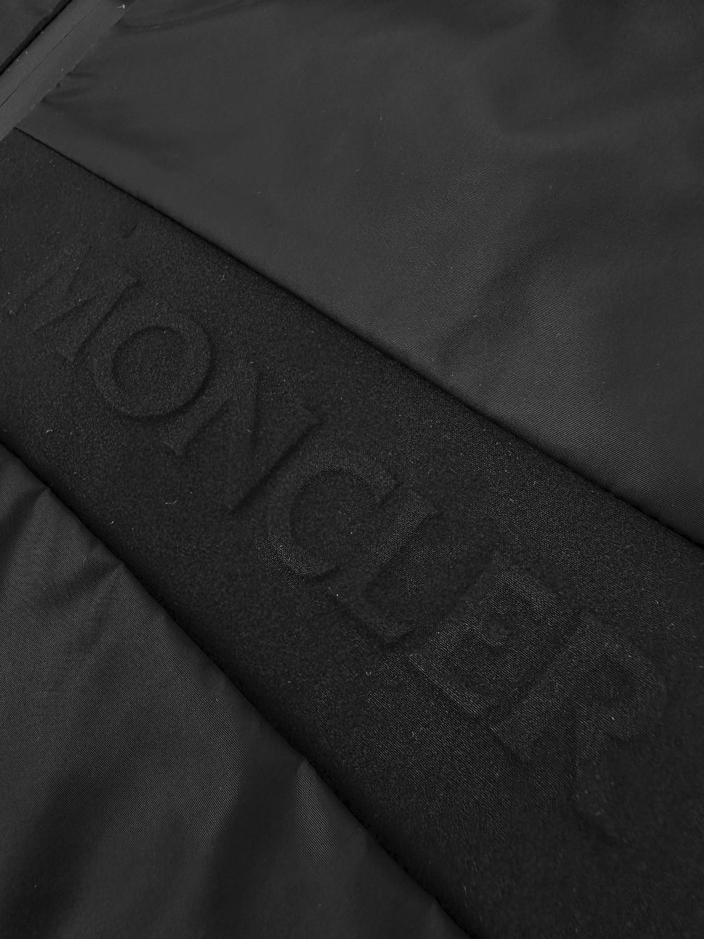 2026 New Model GS Embossed Pocket Hooded Coat (BB4046-B90)