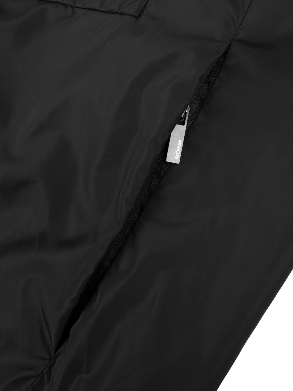 2026 New Model GS Embossed Pocket Hooded Coat (BB4046-B90)