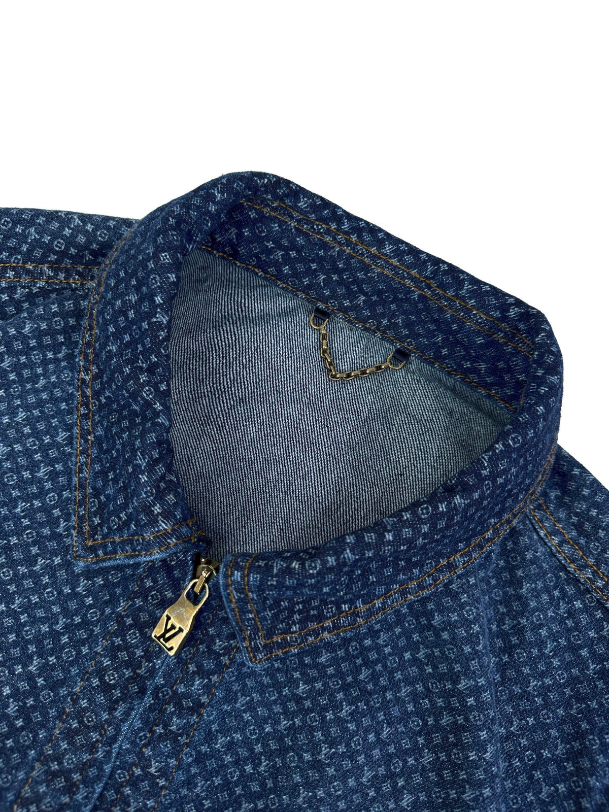 2026 New Model GS Full-Print Logo Zipper Denim Jacket (AA1032-C30)