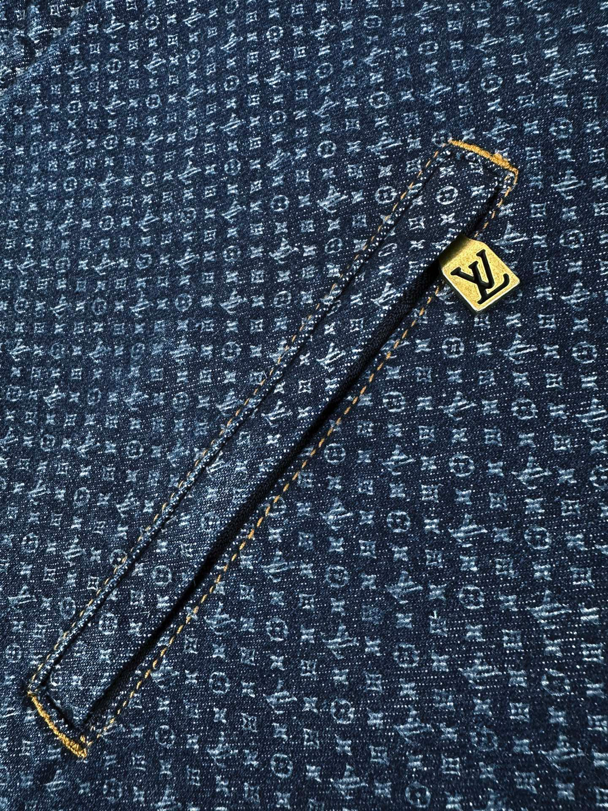 2026 New Model GS Full-Print Logo Zipper Denim Jacket (AA1032-C30)